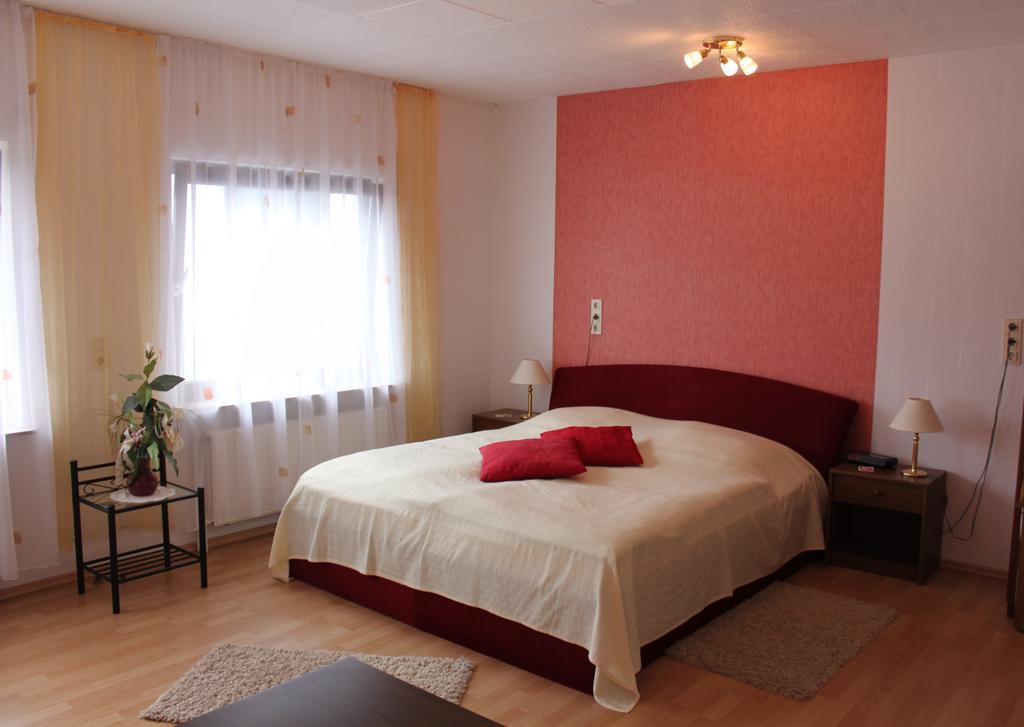 Berghotel Waidmannsheil Battenberg  Pokoj fotografie